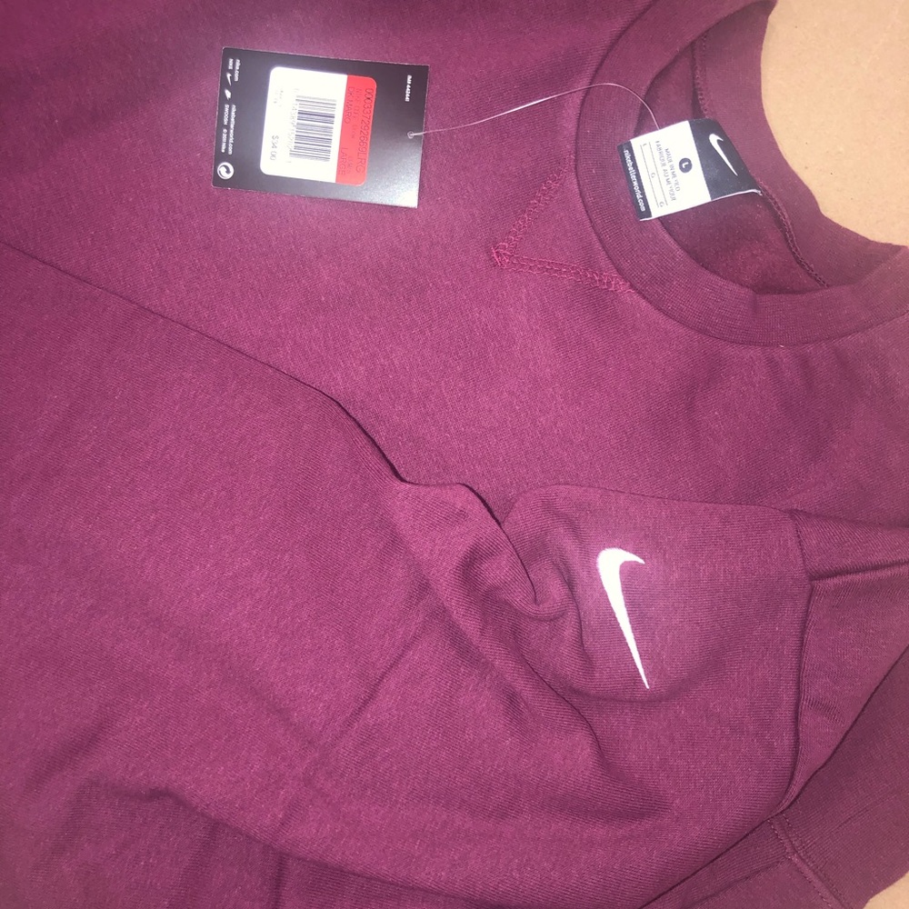 Dark Maroon Nike Men’s Crew Neck